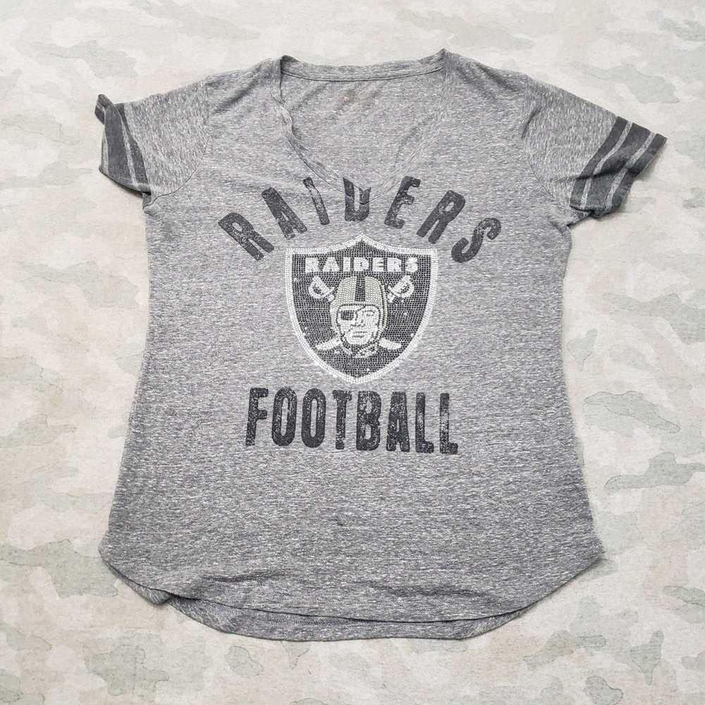 Oakland Raiders Top Womens XL Gray V-Neck Football Graphic Tee NFL Short Sleeve